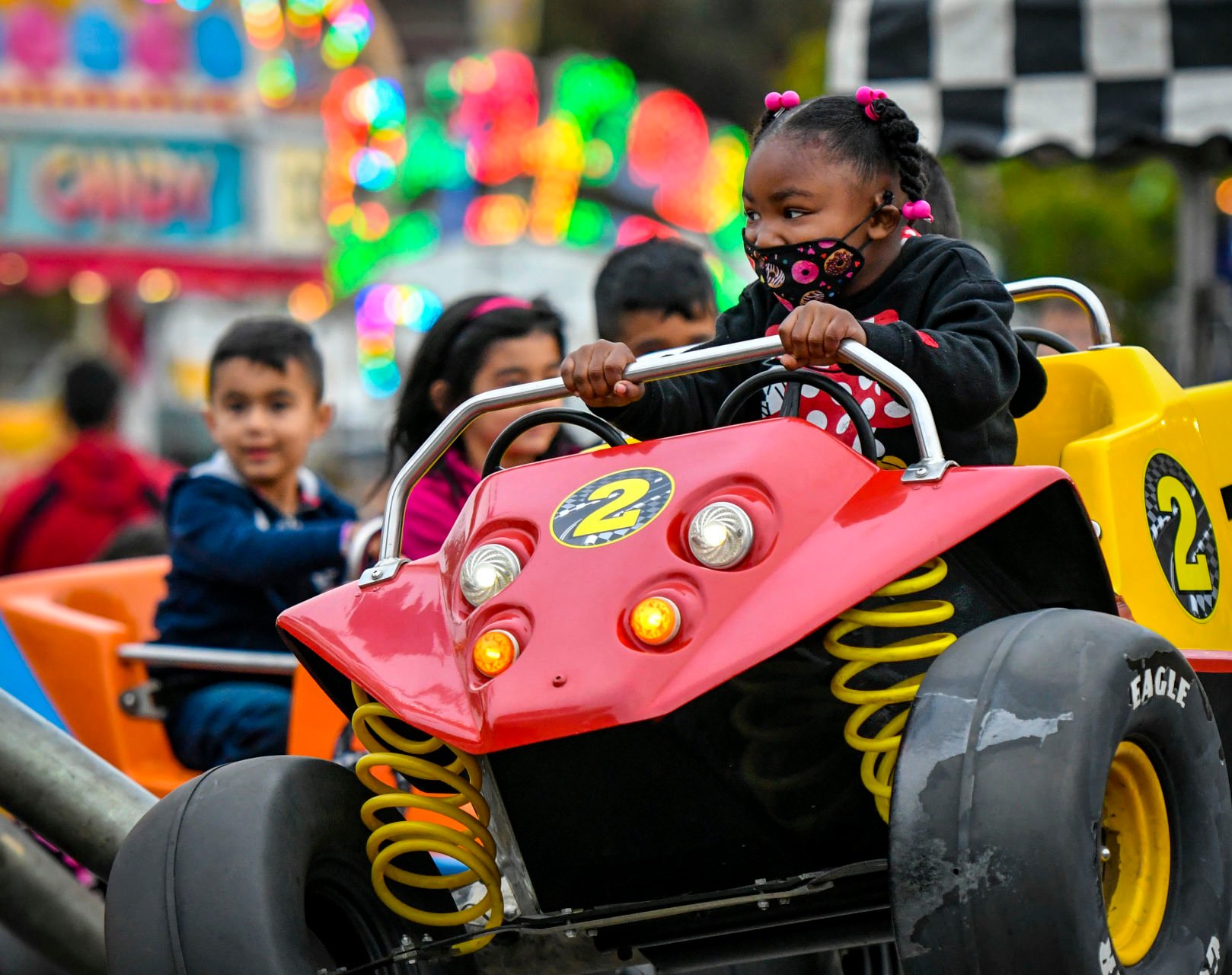 060321 Lompoc Carnival 02.JPG